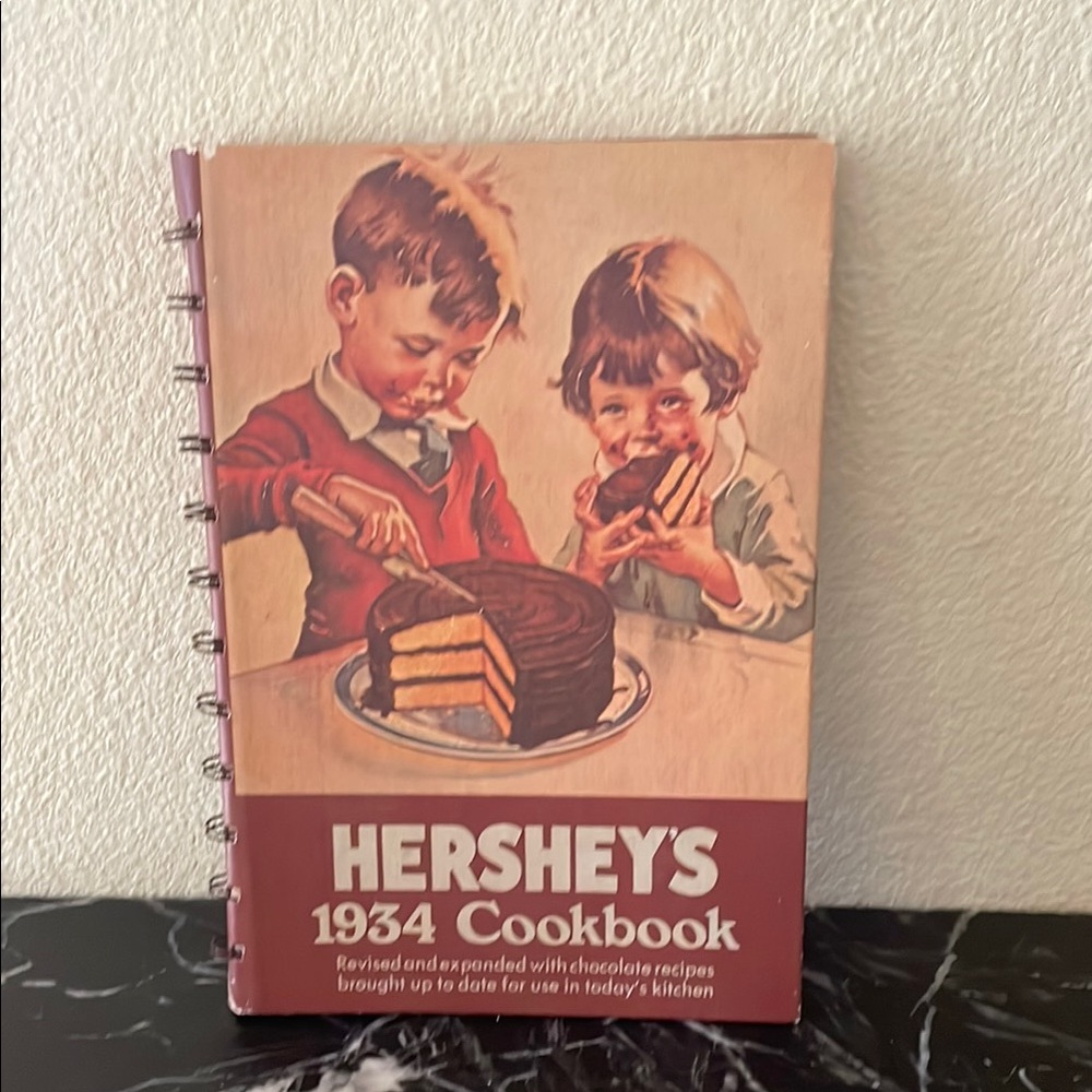 Hershey's Vintage 1934 Cookbook - Brown Cover